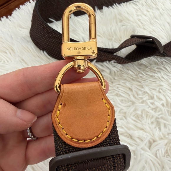 Louis Vuitton vintage elastic and leather luggage straps (set of 3) - Picture 6 of 9